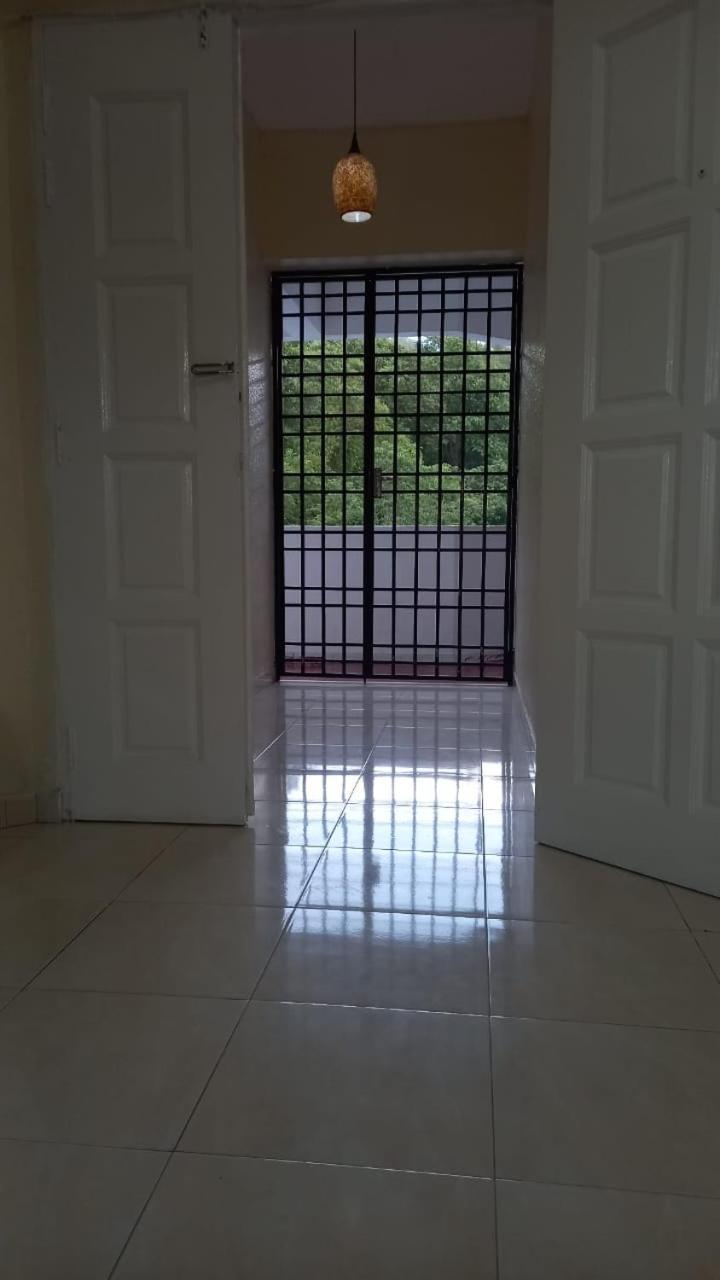 Seaput Srisayang Apartment Batu Feringgi Exterior foto