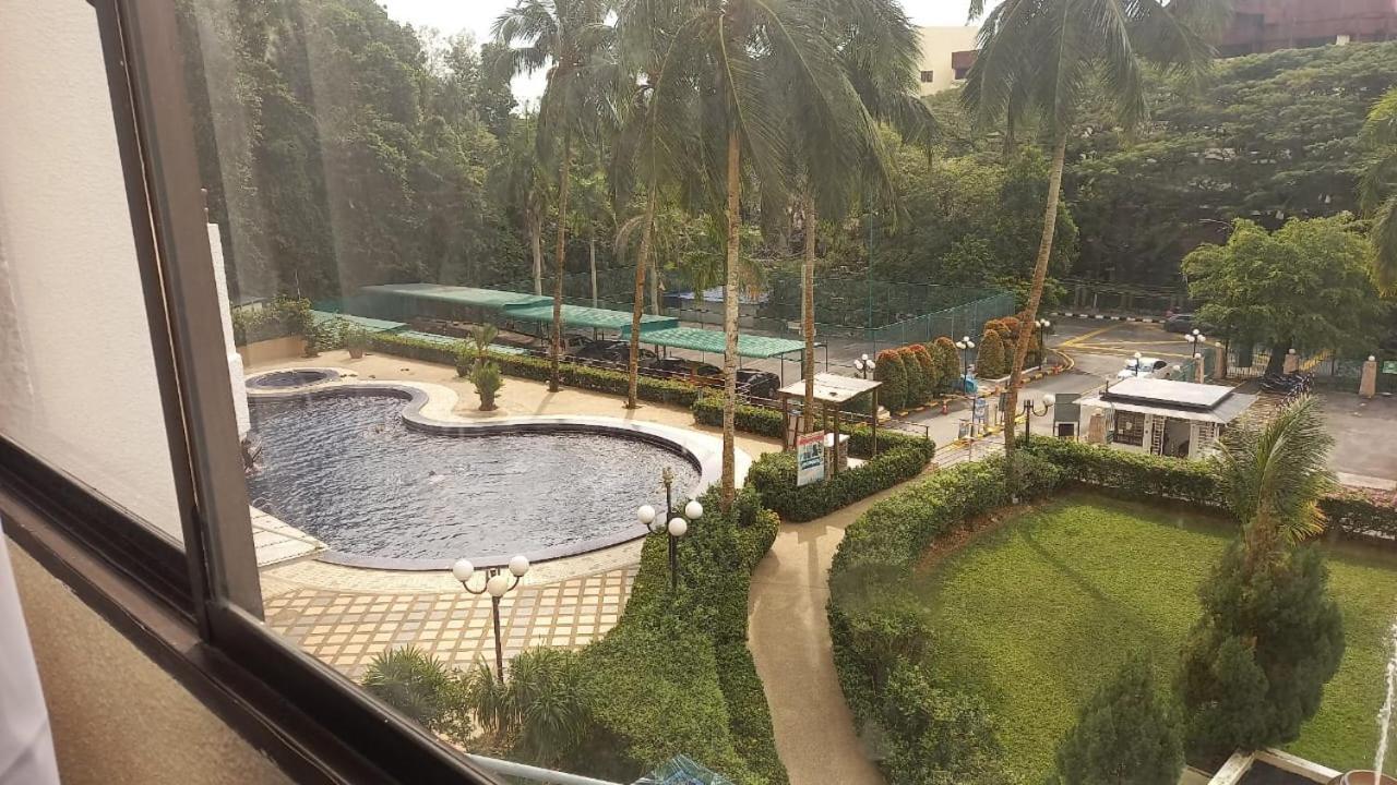Seaput Srisayang Apartment Batu Feringgi Exterior foto